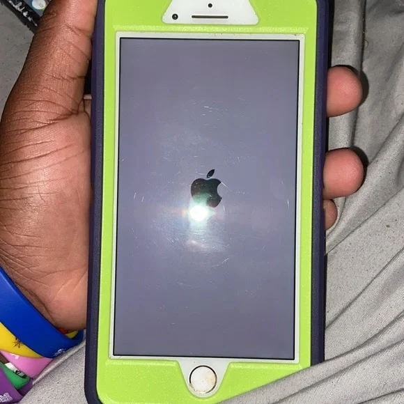 im selling a iphone 7 plus